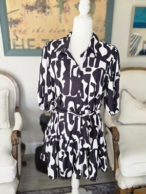 Umgee Black and White Abstract Mini Shirt Dress